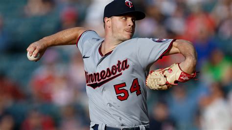 Twins open up division lead to season-high six games over Guardians
